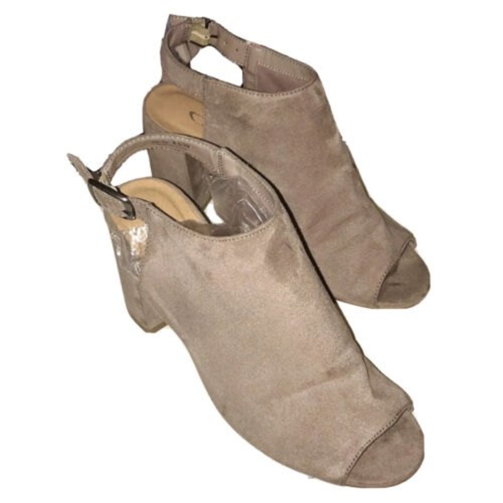CL by Chinese Laundry Block Heel Sling Back Open Toe Sandals Shooties Taupe 8.5